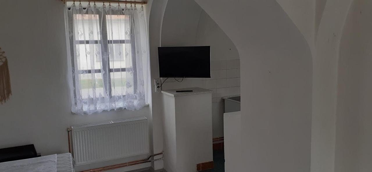 Farma Macas Villa Lazne Bohdanec Luaran gambar